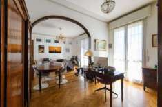 Foto Appartamento in vendita a Reggio Emilia - 7 locali 148mq