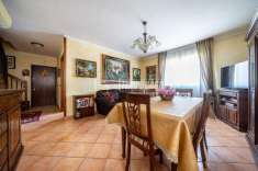 Foto Appartamento in vendita a Reggio Emilia