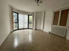 Foto Appartamento in vendita a Reggio Emilia