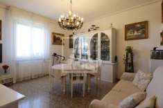 Foto Appartamento in vendita a Reggio Emilia