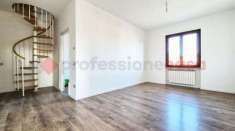 Foto Appartamento in vendita a Renate