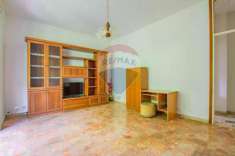 Foto Appartamento in vendita a Rescaldina - 2 locali 76mq