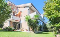 Foto Appartamento in vendita a Riccione