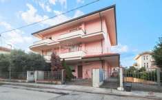 Foto Appartamento in vendita a Riccione