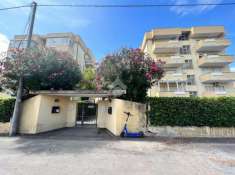 Foto Appartamento in vendita a Rimini
