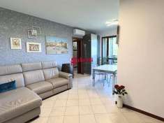 Foto Appartamento in vendita a Rimini