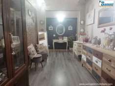Foto Appartamento in vendita a Riposto - 6 locali 155mq