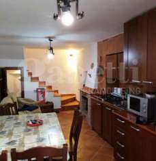 Foto Appartamento in vendita a Rivisondoli