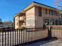 Foto Appartamento in vendita a Robbiate