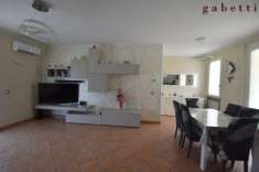 Foto Appartamento in vendita a Robecco Sul Naviglio