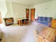 Foto Appartamento in vendita a Rocca Di Cambio