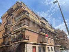 Foto Appartamento in vendita a Roma - 4 locali 110mq