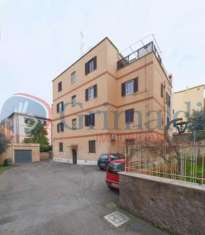 Foto Appartamento in vendita a Roma
