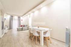 Foto Appartamento in vendita a Roma
