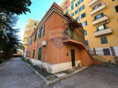 Foto Appartamento in vendita a Roma