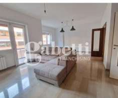 Foto Appartamento in vendita a Roma