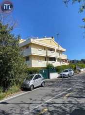 Foto Appartamento in vendita a Roma