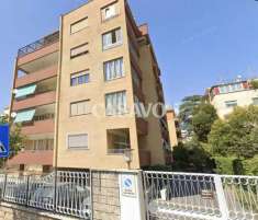 Foto Appartamento in vendita a Roma