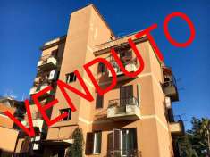 Foto Appartamento in vendita a Roma