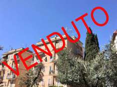 Foto Appartamento in vendita a Roma