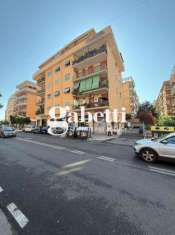 Foto Appartamento in vendita a Roma