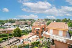 Foto Appartamento in vendita a Roma