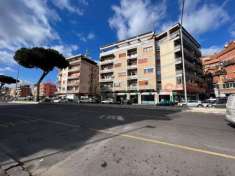 Foto Appartamento in vendita a Roma
