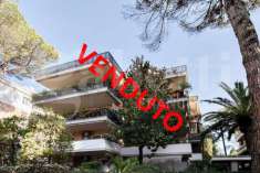 Foto Appartamento in vendita a Roma