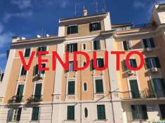 Foto Appartamento in vendita a Roma