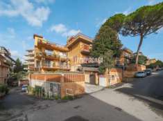 Foto Appartamento in vendita a Roma