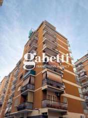 Foto Appartamento in vendita a Roma