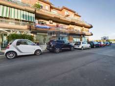 Foto Appartamento in vendita a Roma