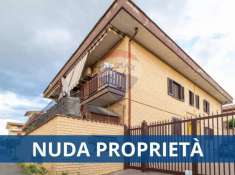 Foto Appartamento in vendita a Roma