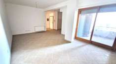 Foto Appartamento in vendita a Roma