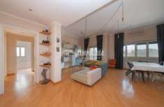 Foto Appartamento in vendita a Roma