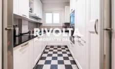 Foto Appartamento in vendita a Roma