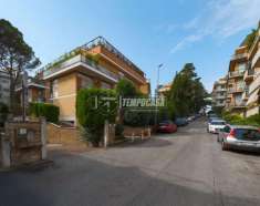 Foto Appartamento in vendita a Roma