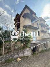 Foto Appartamento in vendita a Roma