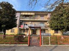 Foto Appartamento in vendita a Romano Di Lombardia