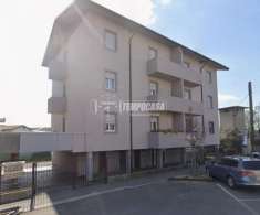 Foto Appartamento in vendita a Romano Di Lombardia