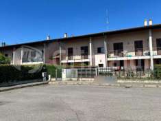 Foto Appartamento in vendita a Roncaro
