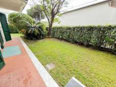 Foto Appartamento in vendita a Ronchi - Massa 100 mq  Rif: 1327985