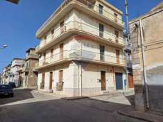 Foto Appartamento in vendita a Rosolini - 5 locali 69mq