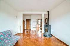 Foto Appartamento in vendita a Rovellasca