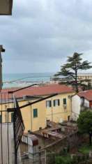 Foto Appartamento in vendita a Salerno - 3 locali 75mq