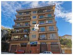 Foto Appartamento in vendita a Salerno