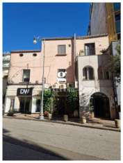 Foto Appartamento in vendita a Salerno