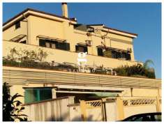 Foto Appartamento in vendita a Salerno