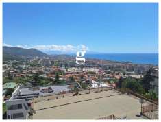 Foto Appartamento in vendita a Salerno