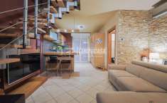 Foto Appartamento in vendita a San Clemente